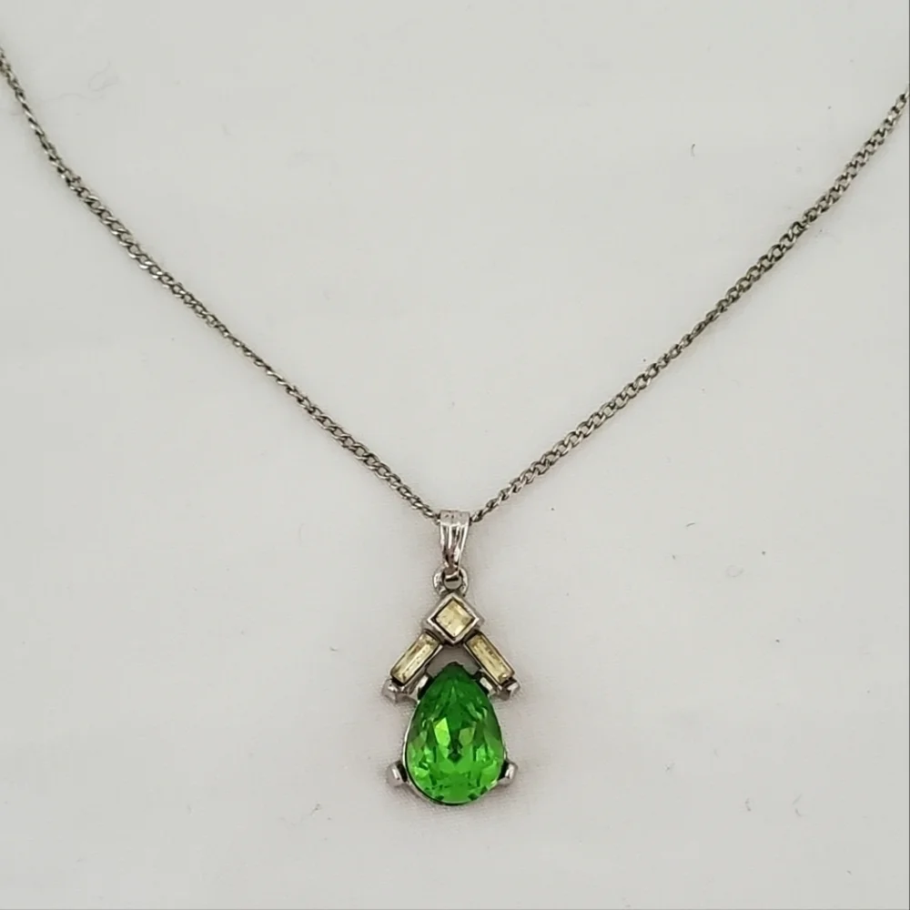 Vintage Trifari Necklace - Picture 7 of 12